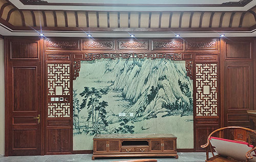 华南热作学院中式仿古别墅客厅背景墙花格木作装饰